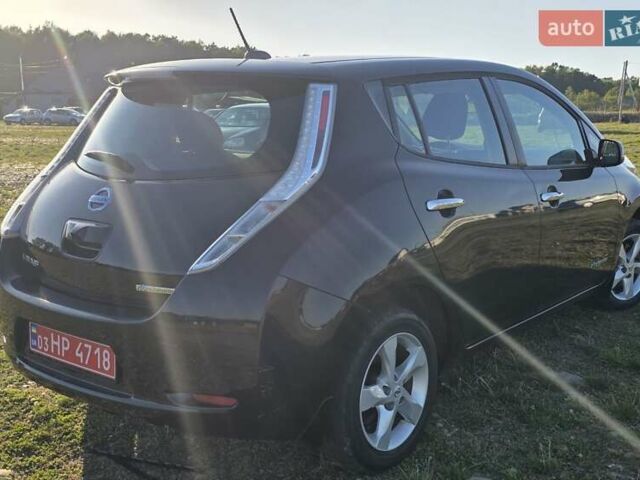 Черный Ниссан Лиф, объемом двигателя 0 л и пробегом 138 тыс. км за 6600 $, фото 7 на Automoto.ua