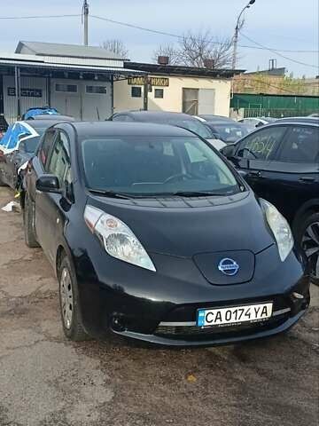 Черный Ниссан Лиф, объемом двигателя 0 л и пробегом 180 тыс. км за 4500 $, фото 2 на Automoto.ua