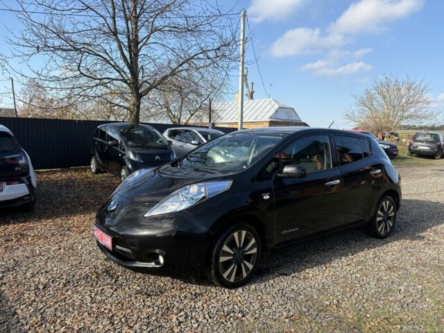 Чорний Ніссан Ліф, об'ємом двигуна 0 л та пробігом 120 тис. км за 6500 $, фото 9 на Automoto.ua