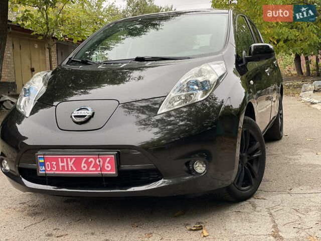 Чорний Ніссан Ліф, об'ємом двигуна 0 л та пробігом 115 тис. км за 7750 $, фото 20 на Automoto.ua