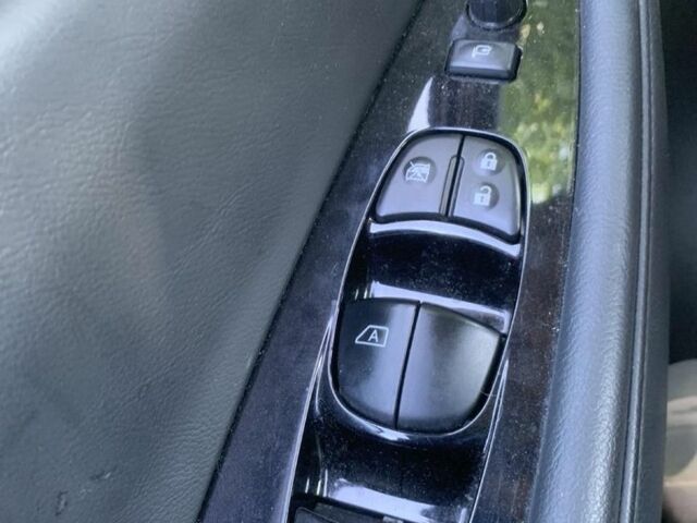 Черный Ниссан Лиф, объемом двигателя 0 л и пробегом 80 тыс. км за 7750 $, фото 4 на Automoto.ua