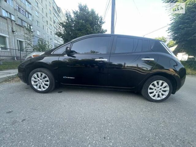 Черный Ниссан Лиф, объемом двигателя 0 л и пробегом 22 тыс. км за 10300 $, фото 42 на Automoto.ua