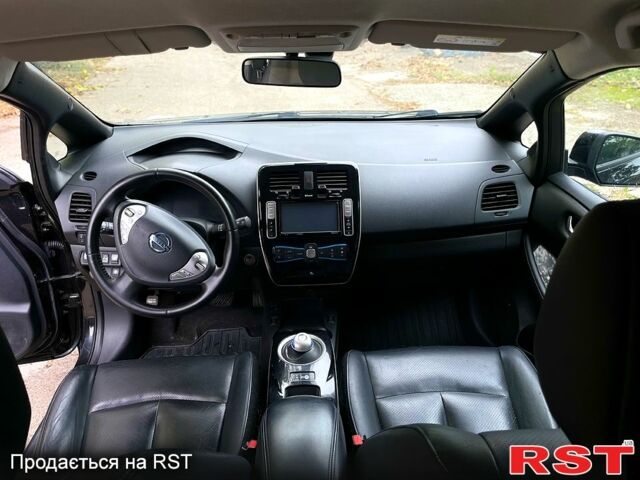 Чорний Ніссан Ліф, об'ємом двигуна 80 л та пробігом 115 тис. км за 7750 $, фото 3 на Automoto.ua