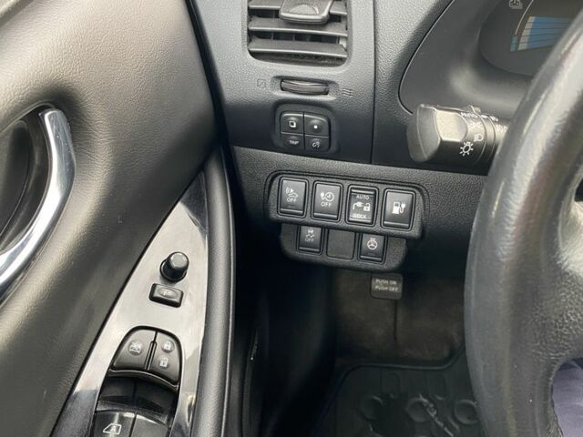 Черный Ниссан Лиф, объемом двигателя 0 л и пробегом 186 тыс. км за 6950 $, фото 11 на Automoto.ua