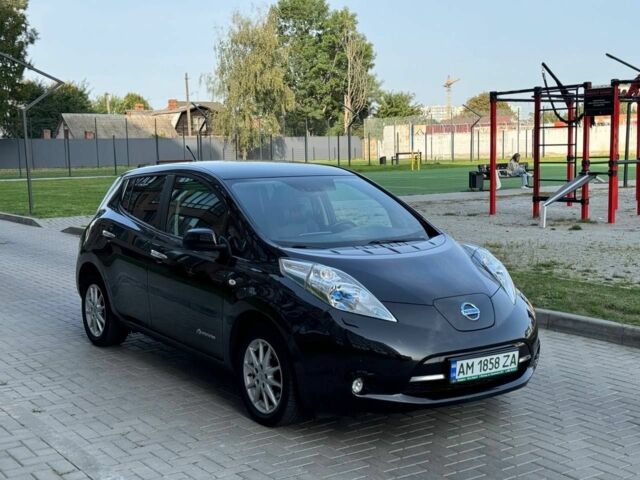 Чорний Ніссан Ліф, об'ємом двигуна 0 л та пробігом 180 тис. км за 6900 $, фото 1 на Automoto.ua