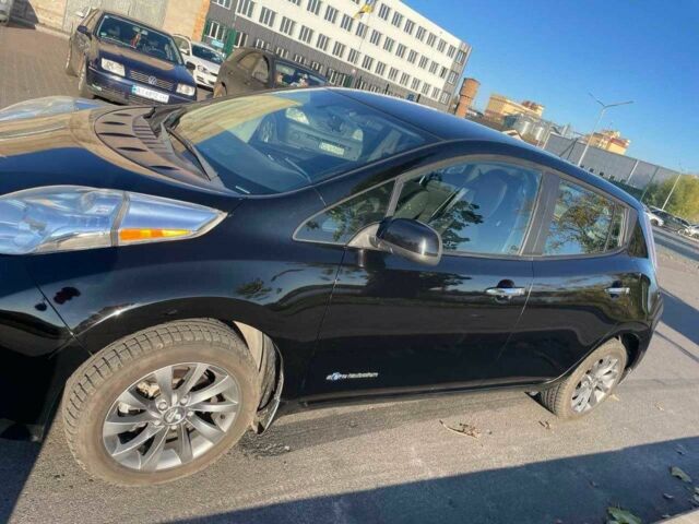 Ниссан Лиф 2014 в Киеве на Automoto.ua Черный Ниссан Лиф, объемом двигателя 0 л и пробегом 55 тыс. км за 6800 $, фото 4 на Automoto.ua