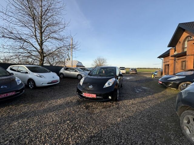 Черный Ниссан Лиф, объемом двигателя 0 л и пробегом 185 тыс. км за 5500 $, фото 9 на Automoto.ua