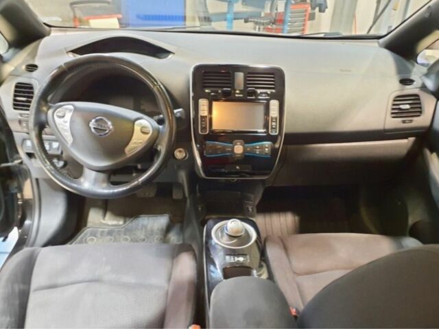 Чорний Ніссан Ліф, об'ємом двигуна 0 л та пробігом 115 тис. км за 7500 $, фото 8 на Automoto.ua
