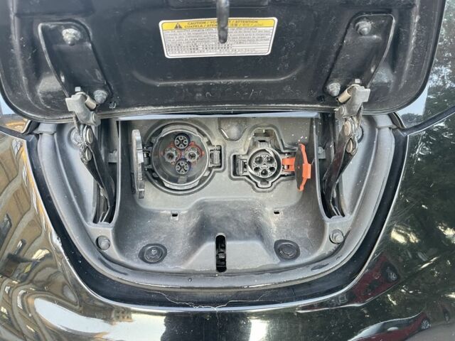 Чорний Ніссан Ліф, об'ємом двигуна 0 л та пробігом 178 тис. км за 5999 $, фото 5 на Automoto.ua