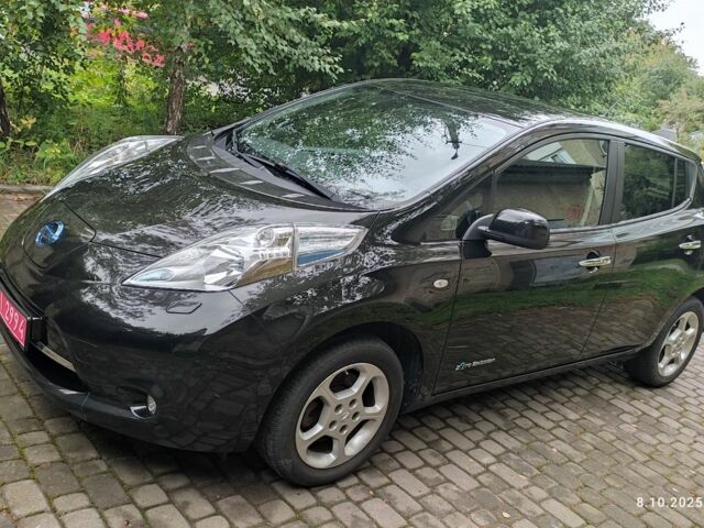 Черный Ниссан Лиф, объемом двигателя 0 л и пробегом 134 тыс. км за 6500 $, фото 3 на Automoto.ua