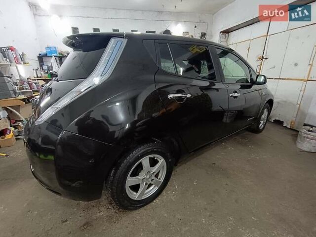 Чорний Ніссан Ліф, об'ємом двигуна 0 л та пробігом 101 тис. км за 6999 $, фото 21 на Automoto.ua
