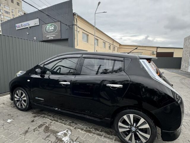 Чорний Ніссан Ліф, об'ємом двигуна 0 л та пробігом 95 тис. км за 7000 $, фото 3 на Automoto.ua