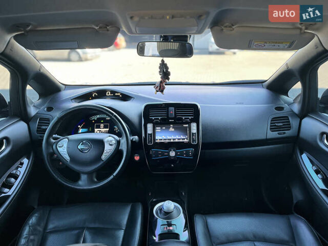 Чорний Ніссан Ліф, об'ємом двигуна 0 л та пробігом 164 тис. км за 8500 $, фото 32 на Automoto.ua