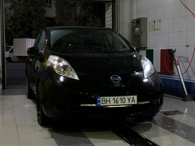Чорний Ніссан Ліф, об'ємом двигуна 0 л та пробігом 142 тис. км за 6300 $, фото 5 на Automoto.ua
