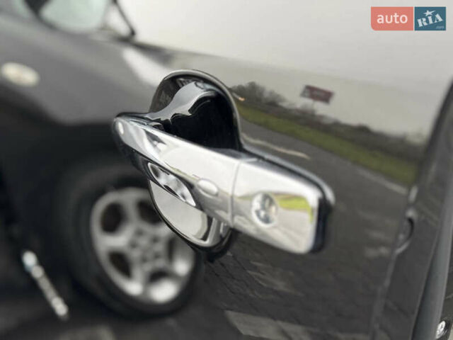 Черный Ниссан Лиф, объемом двигателя 0 л и пробегом 100 тыс. км за 6700 $, фото 8 на Automoto.ua