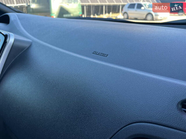 Чорний Ніссан Ліф, об'ємом двигуна 0 л та пробігом 164 тис. км за 8500 $, фото 50 на Automoto.ua