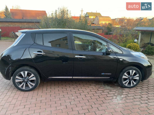 Черный Ниссан Лиф, объемом двигателя 0 л и пробегом 90 тыс. км за 7990 $, фото 1 на Automoto.ua