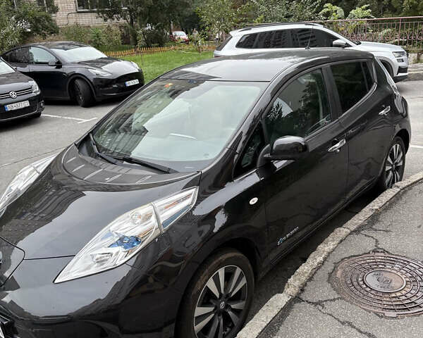 Чорний Ніссан Ліф, об'ємом двигуна 0 л та пробігом 61 тис. км за 8500 $, фото 2 на Automoto.ua