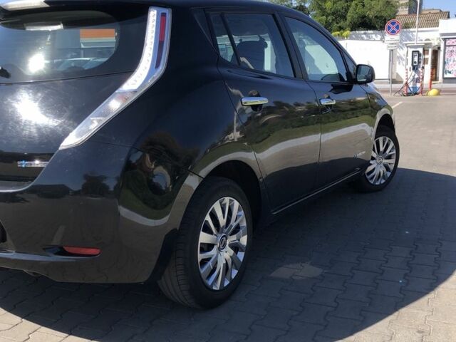 Чорний Ніссан Ліф, об'ємом двигуна 0 л та пробігом 142 тис. км за 6300 $, фото 3 на Automoto.ua