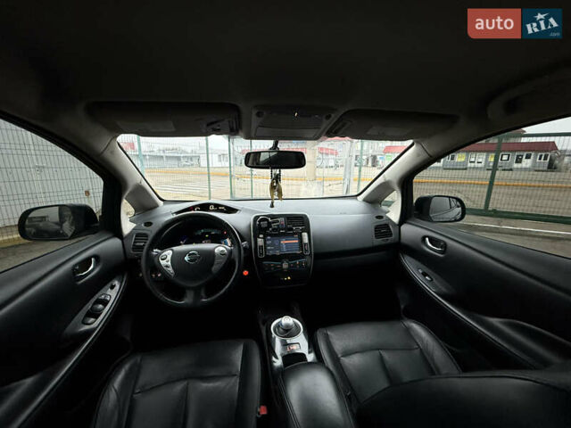 Черный Ниссан Лиф, объемом двигателя 0 л и пробегом 163 тыс. км за 7490 $, фото 15 на Automoto.ua