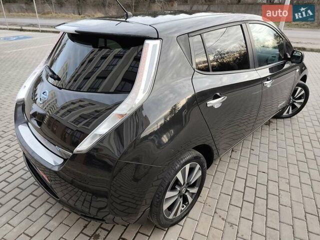 Чорний Ніссан Ліф, об'ємом двигуна 0 л та пробігом 120 тис. км за 6499 $, фото 10 на Automoto.ua