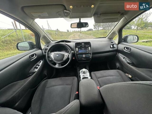 Черный Ниссан Лиф, объемом двигателя 0 л и пробегом 80 тыс. км за 7000 $, фото 16 на Automoto.ua