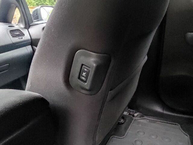 Черный Ниссан Лиф, объемом двигателя 0 л и пробегом 134 тыс. км за 6500 $, фото 20 на Automoto.ua