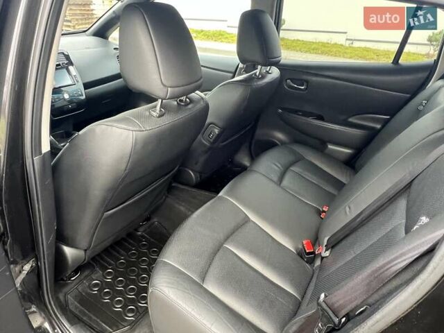 Черный Ниссан Лиф, объемом двигателя 0 л и пробегом 128 тыс. км за 6850 $, фото 20 на Automoto.ua