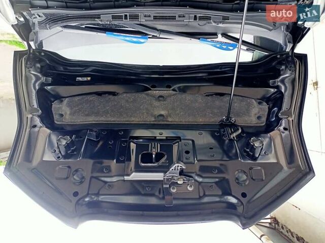 Чорний Ніссан Ліф, об'ємом двигуна 0 л та пробігом 70 тис. км за 7500 $, фото 86 на Automoto.ua