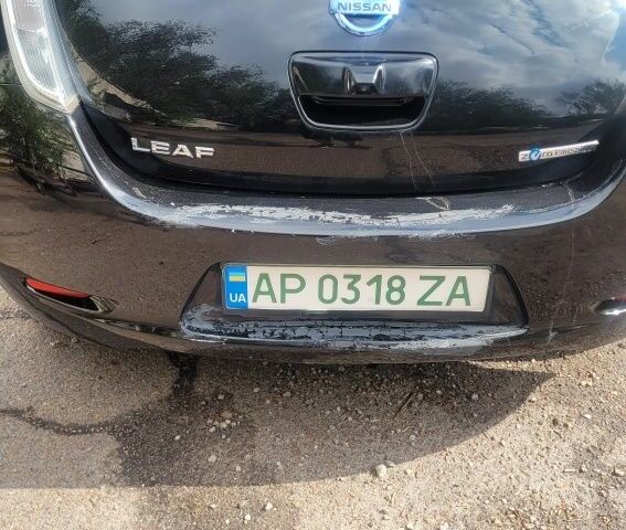 Черный Ниссан Лиф, объемом двигателя 0 л и пробегом 92 тыс. км за 7500 $, фото 4 на Automoto.ua