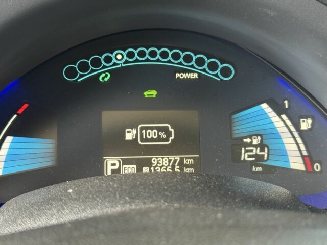 Чорний Ніссан Ліф, об'ємом двигуна 0 л та пробігом 95 тис. км за 7000 $, фото 7 на Automoto.ua