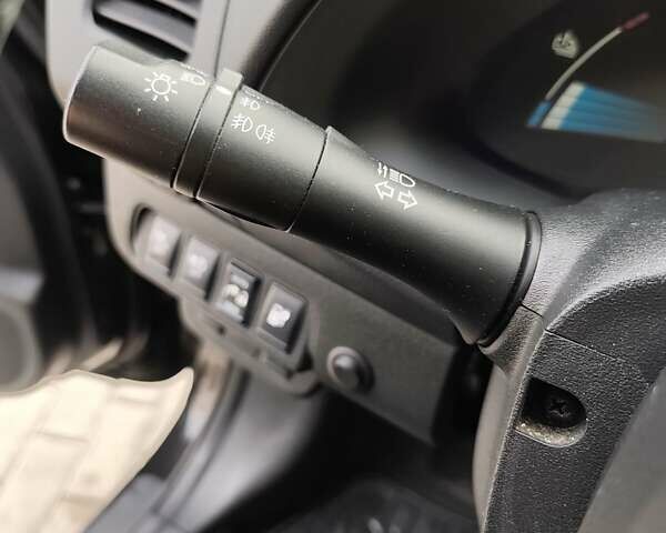 Чорний Ніссан Ліф, об'ємом двигуна 0 л та пробігом 120 тис. км за 6499 $, фото 42 на Automoto.ua