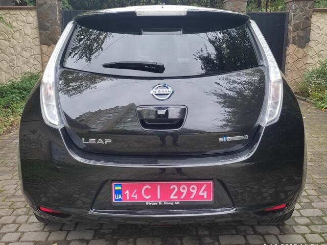 Черный Ниссан Лиф, объемом двигателя 0 л и пробегом 134 тыс. км за 6500 $, фото 6 на Automoto.ua