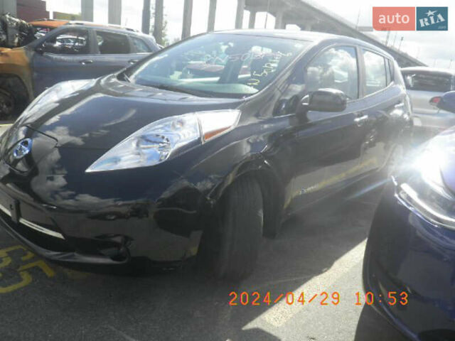 Черный Ниссан Лиф, объемом двигателя 0 л и пробегом 80 тыс. км за 8000 $, фото 8 на Automoto.ua