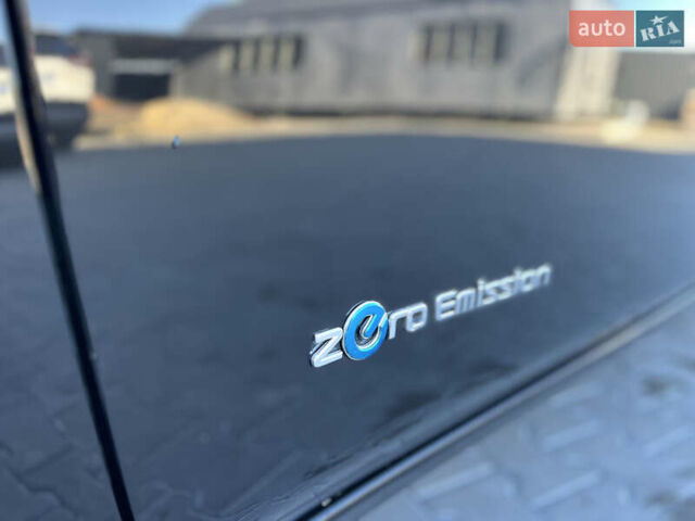 Чорний Ніссан Ліф, об'ємом двигуна 0 л та пробігом 164 тис. км за 8500 $, фото 16 на Automoto.ua