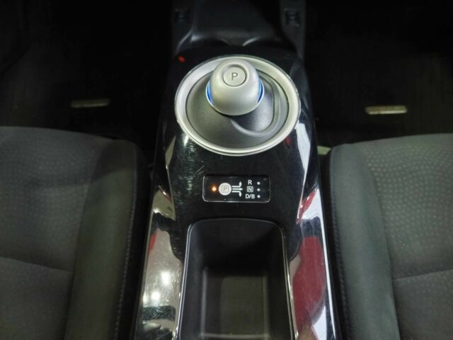 Черный Ниссан Лиф, объемом двигателя 0 л и пробегом 80 тыс. км за 7700 $, фото 11 на Automoto.ua