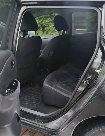 Черный Ниссан Лиф, объемом двигателя 0 л и пробегом 90 тыс. км за 6550 $, фото 9 на Automoto.ua