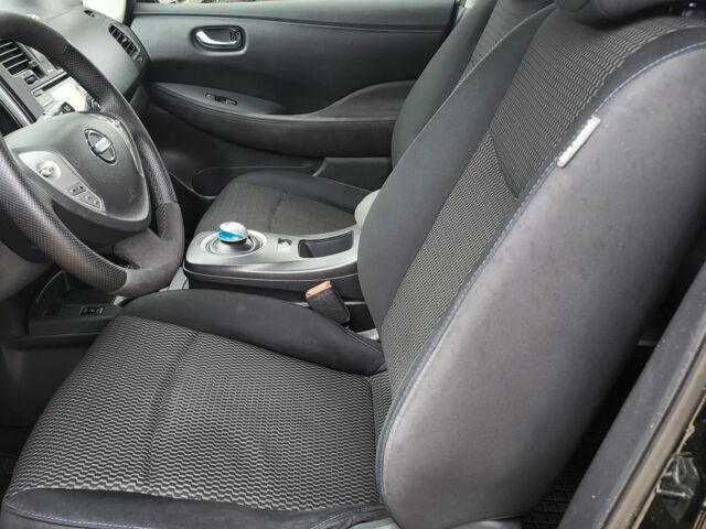 Чорний Ніссан Ліф, об'ємом двигуна 0 л та пробігом 100 тис. км за 6500 $, фото 6 на Automoto.ua