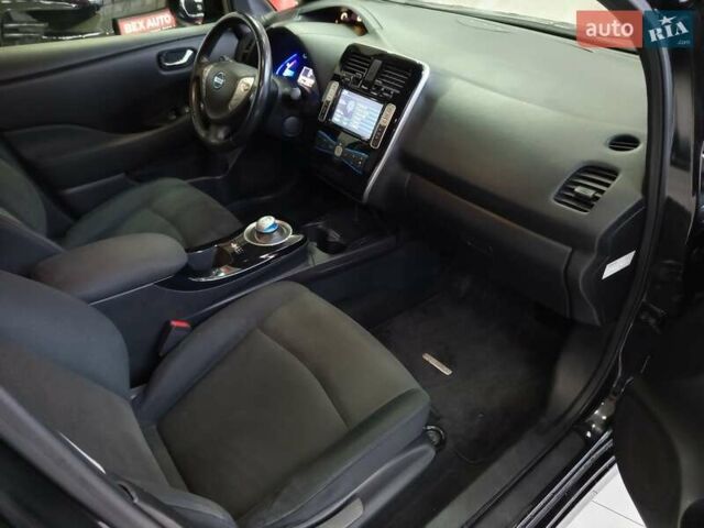 Черный Ниссан Лиф, объемом двигателя 0 л и пробегом 80 тыс. км за 7700 $, фото 28 на Automoto.ua