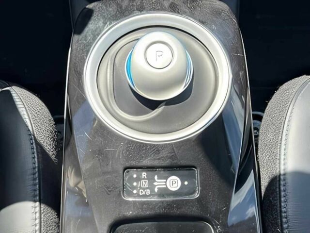 Чорний Ніссан Ліф, об'ємом двигуна 0 л та пробігом 78 тис. км за 5000 $, фото 11 на Automoto.ua