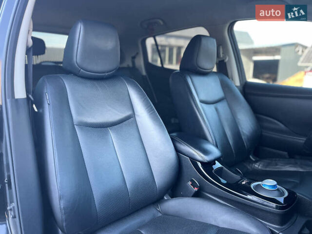 Чорний Ніссан Ліф, об'ємом двигуна 0 л та пробігом 164 тис. км за 8500 $, фото 49 на Automoto.ua