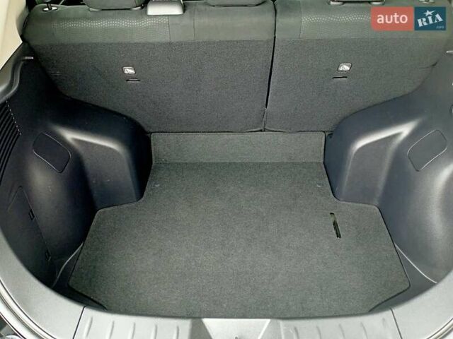 Чорний Ніссан Ліф, об'ємом двигуна 0 л та пробігом 70 тис. км за 7500 $, фото 74 на Automoto.ua