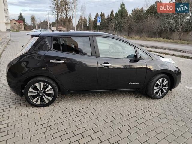 Чорний Ніссан Ліф, об'ємом двигуна 0 л та пробігом 120 тис. км за 6499 $, фото 1 на Automoto.ua