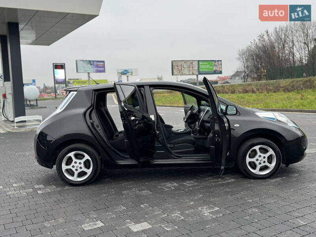 Черный Ниссан Лиф, объемом двигателя 0 л и пробегом 100 тыс. км за 6700 $, фото 41 на Automoto.ua