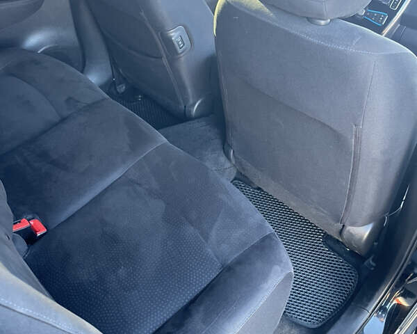 Черный Ниссан Лиф, объемом двигателя 0 л и пробегом 103 тыс. км за 9800 $, фото 9 на Automoto.ua