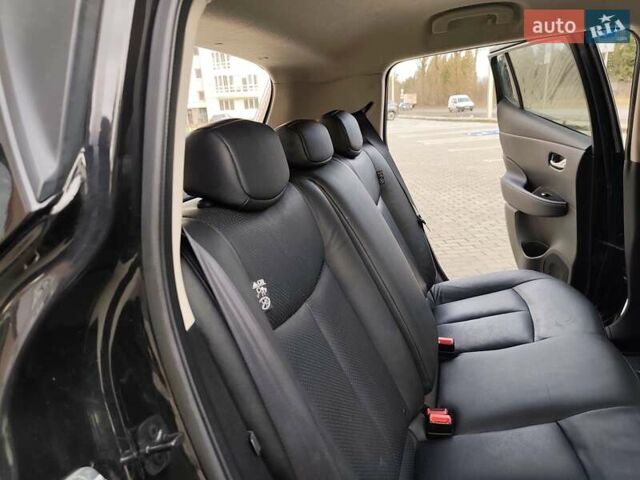 Чорний Ніссан Ліф, об'ємом двигуна 0 л та пробігом 120 тис. км за 6499 $, фото 54 на Automoto.ua