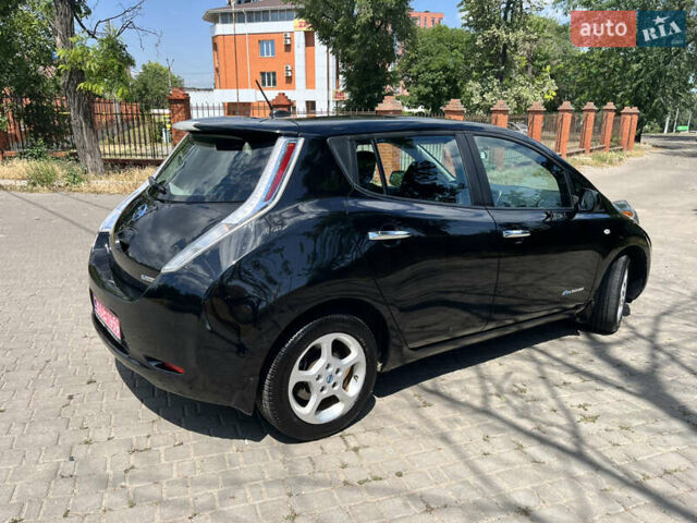Черный Ниссан Лиф, объемом двигателя 0 л и пробегом 80 тыс. км за 8000 $, фото 3 на Automoto.ua