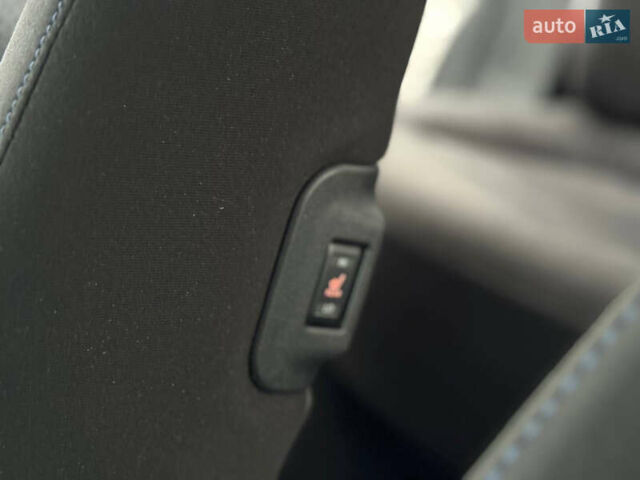 Черный Ниссан Лиф, объемом двигателя 0 л и пробегом 100 тыс. км за 6700 $, фото 4 на Automoto.ua