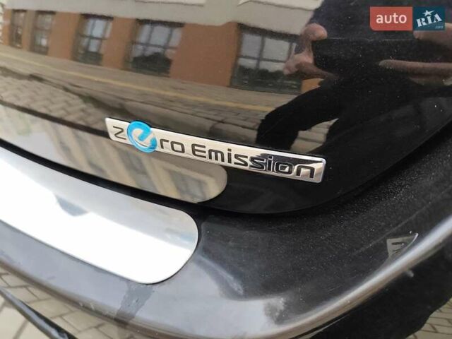 Чорний Ніссан Ліф, об'ємом двигуна 0 л та пробігом 120 тис. км за 6499 $, фото 18 на Automoto.ua
