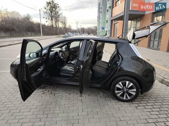 Чорний Ніссан Ліф, об'ємом двигуна 0 л та пробігом 120 тис. км за 6499 $, фото 85 на Automoto.ua